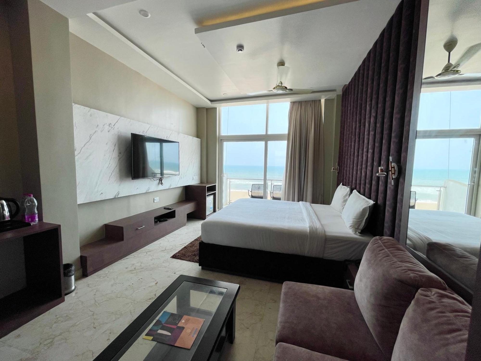 Tbs In Hotel 4*
