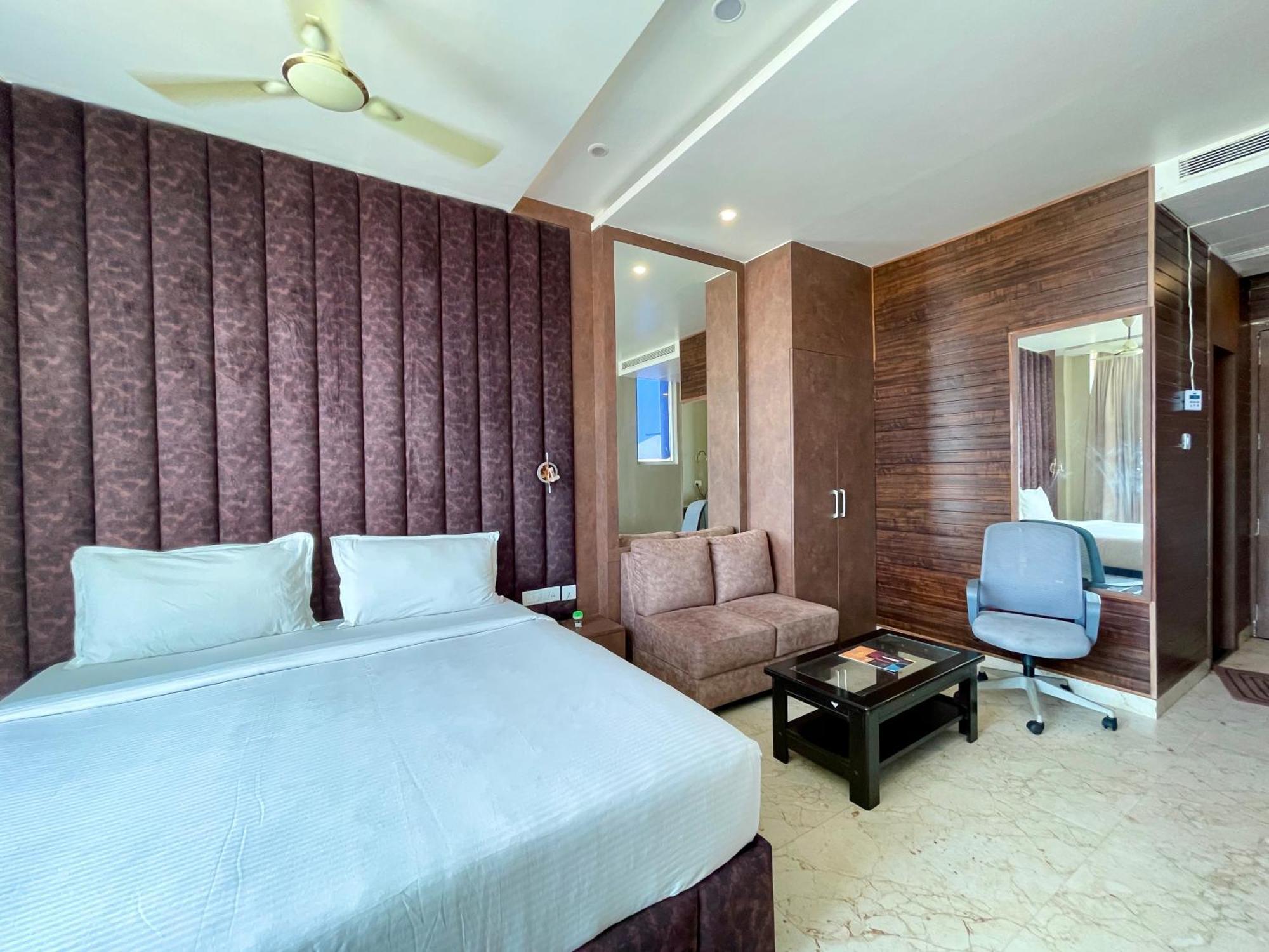 Hotel Tbs In Puri