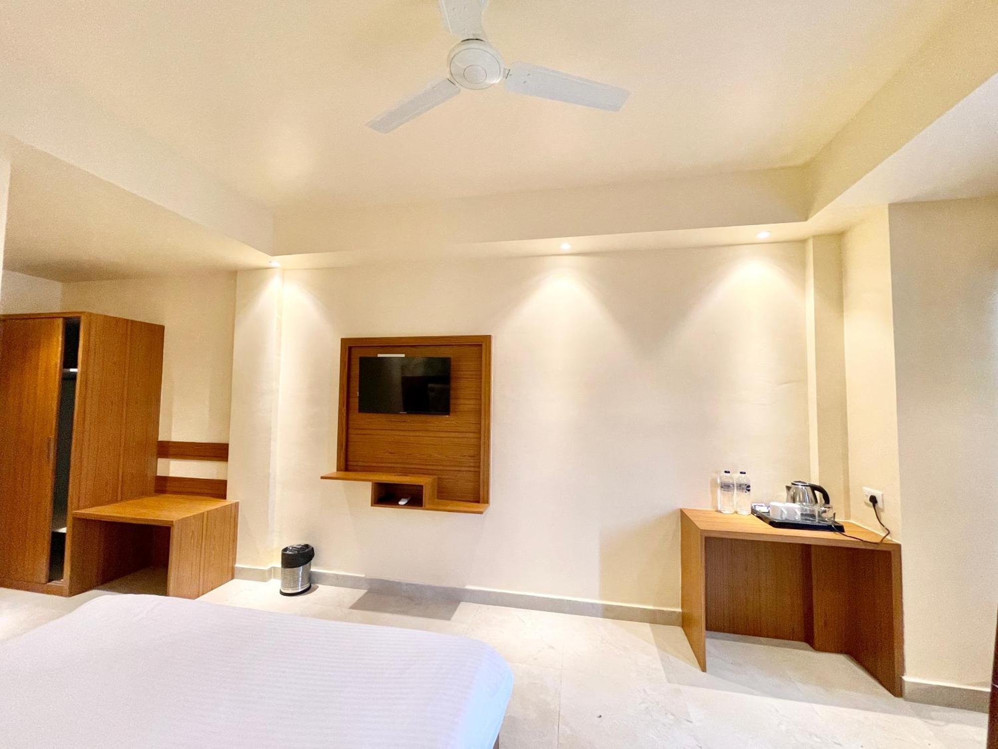 Tbs In Hotel Puri